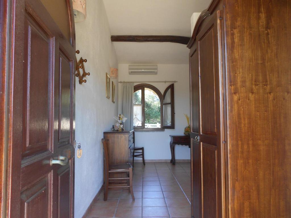 B&B L' Incantu サンタ・テレーザ・ガッルーラ 部屋 写真
